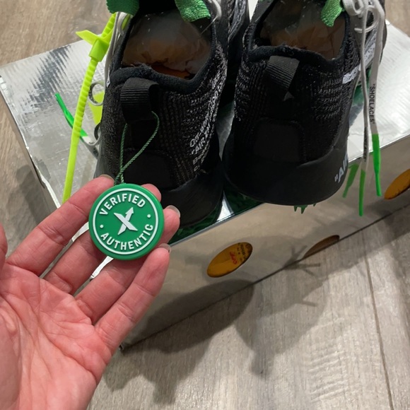 Nike Off-White Air Zoom Tempo - Picture 5 of 7
